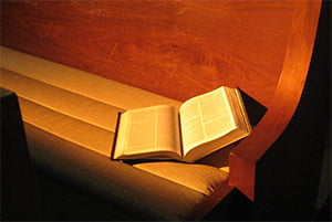 bible-on-pew